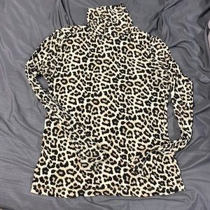 H&M, Size M Leopard print turtleneck